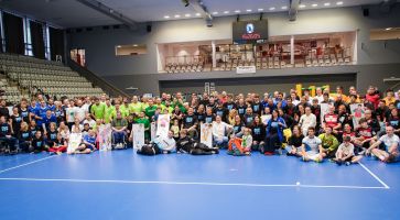 SALESIANER unterstützt Benefiztag des SKV-Prag, Uni-Hockey